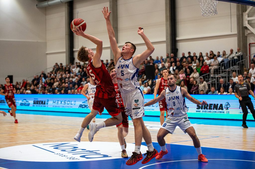 Pilna arena ir 19 tritaškių – Rokiškio „JVN“ Nostra.lt-RKL B diviziono atidaryme debiutavo pergalingai